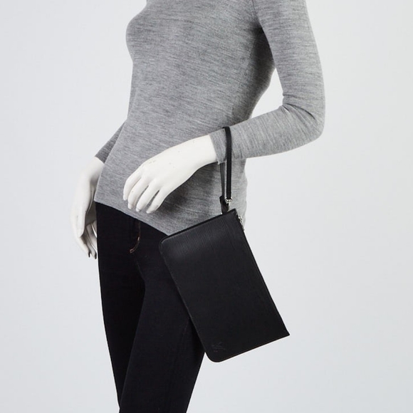 SOLD Neverfull Pouch with Inclusions- Epi Noir - Picture 4 of 16